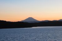 狭山湖と富士山の夕日